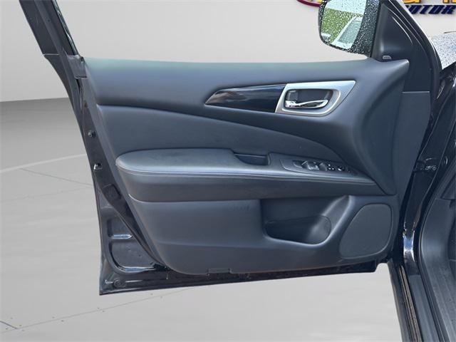 used 2020 Nissan Pathfinder car, priced at $15,977