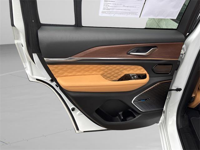 used 2022 Jeep Grand Cherokee car, priced at $33,977