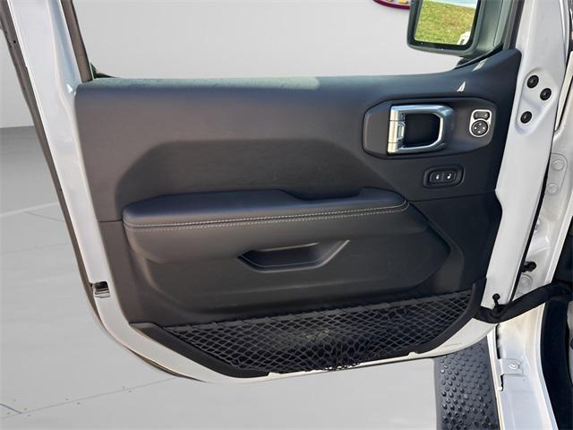 used 2021 Jeep Wrangler Unlimited car, priced at $25,751