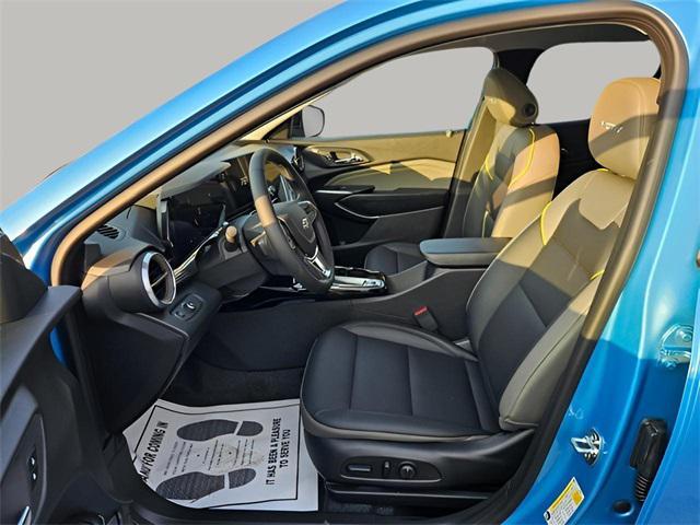 new 2025 Chevrolet Trax car, priced at $26,290