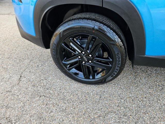 new 2025 Chevrolet Trax car, priced at $26,290