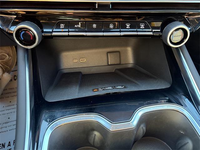 used 2025 Chevrolet Traverse car, priced at $52,152