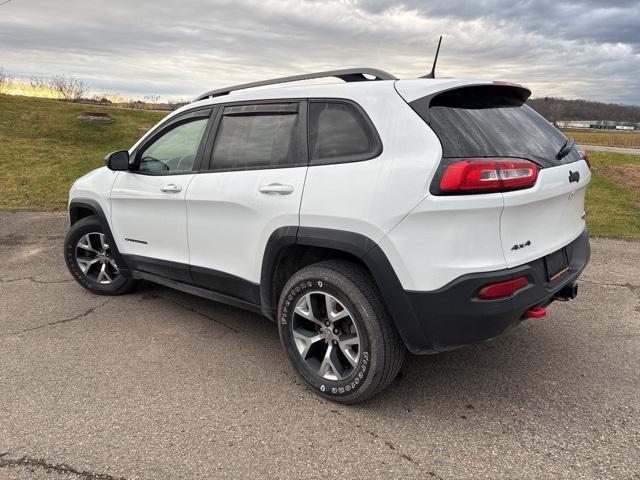 used 2017 Jeep Cherokee car