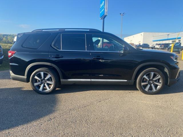 used 2023 Honda Pilot car, priced at $39,112