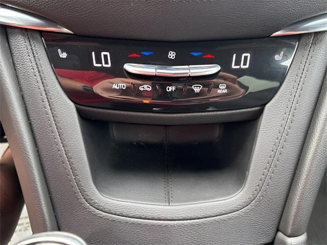 used 2021 Cadillac XT5 car, priced at $28,313