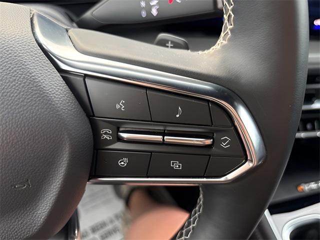 used 2025 Chevrolet Traverse car, priced at $40,957