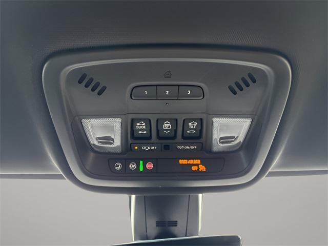 used 2024 Chevrolet Traverse car, priced at $39,977