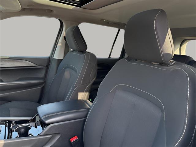 used 2023 Jeep Grand Cherokee car, priced at $29,327