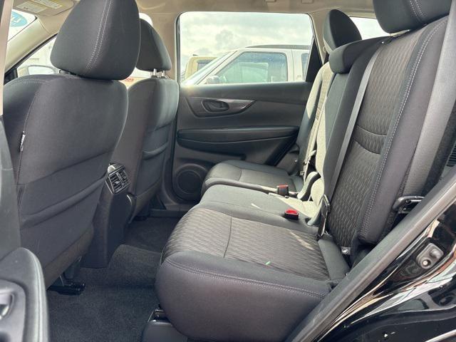used 2019 Nissan Rogue car, priced at $18,977