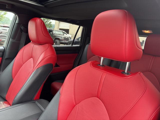 used 2023 Toyota Highlander car, priced at $43,877