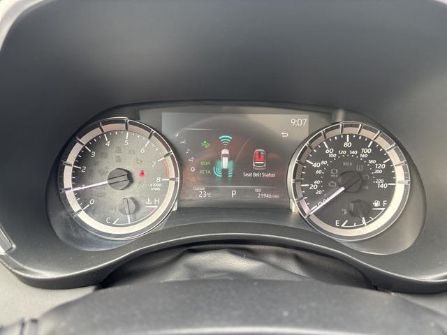 used 2023 Toyota Highlander car, priced at $43,877