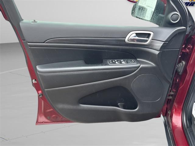 used 2020 Jeep Grand Cherokee car, priced at $18,477