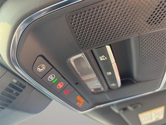 used 2024 Chevrolet Traverse car, priced at $50,461