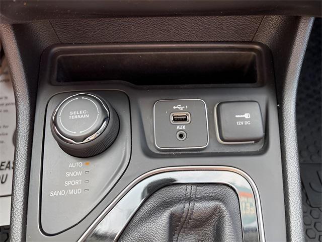used 2021 Jeep Cherokee car, priced at $20,977