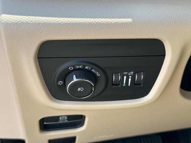 new 2025 Jeep Grand Cherokee L car, priced at $48,815