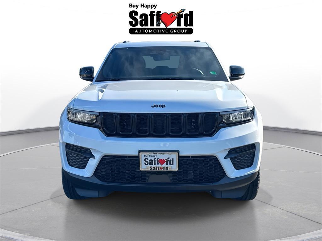 new 2025 Jeep Grand Cherokee car, priced at $41,755