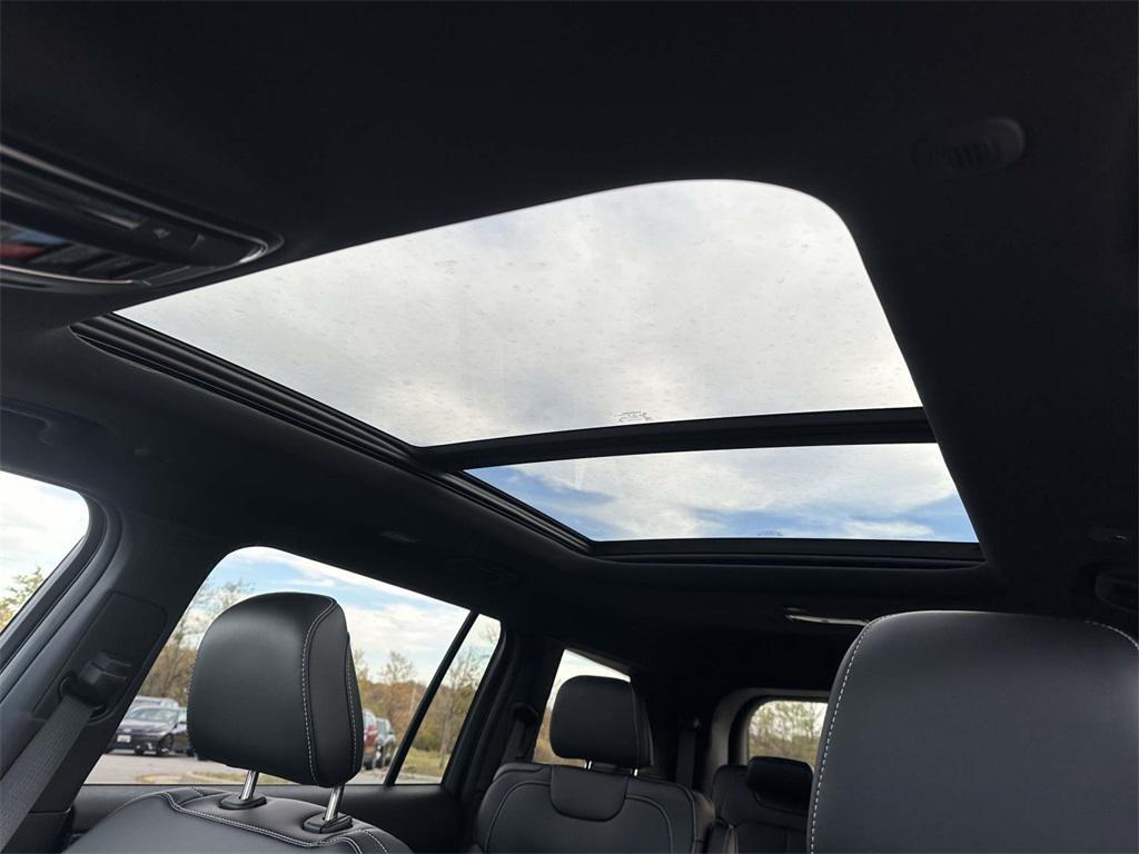 new 2025 Jeep Grand Cherokee L car, priced at $47,005