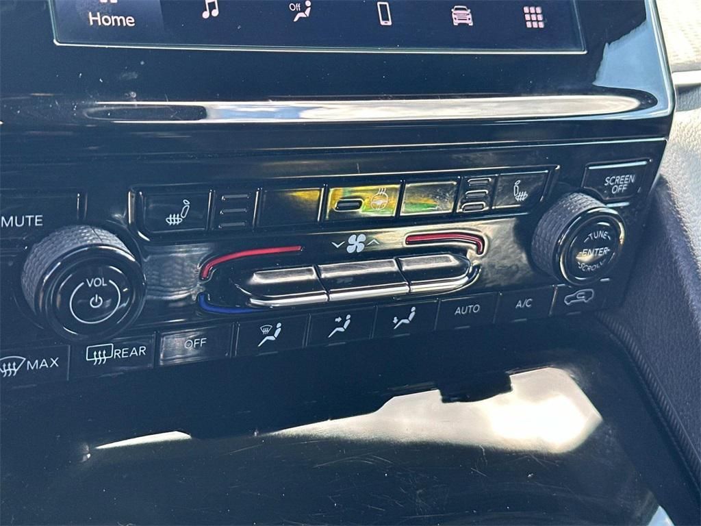 used 2024 Jeep Grand Cherokee L car, priced at $29,990