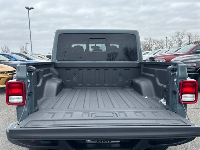 new 2025 Jeep Gladiator car, priced at $39,512