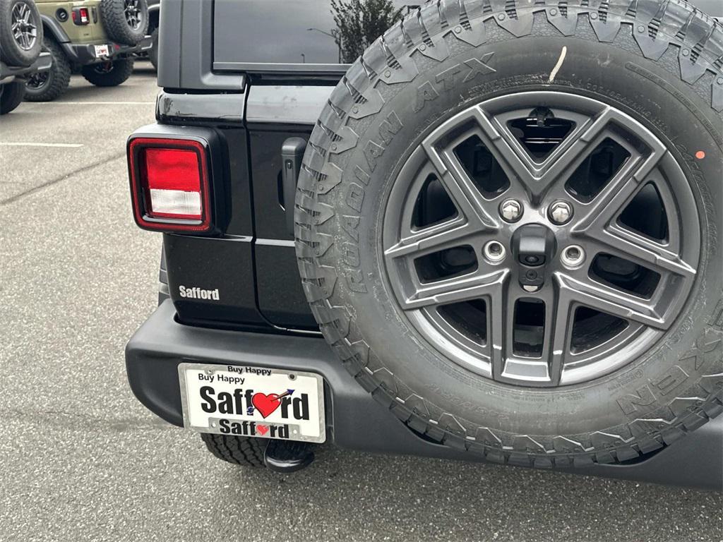 new 2026 Jeep Wrangler car, priced at $44,305
