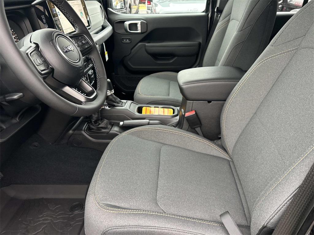 new 2026 Jeep Wrangler car, priced at $44,305