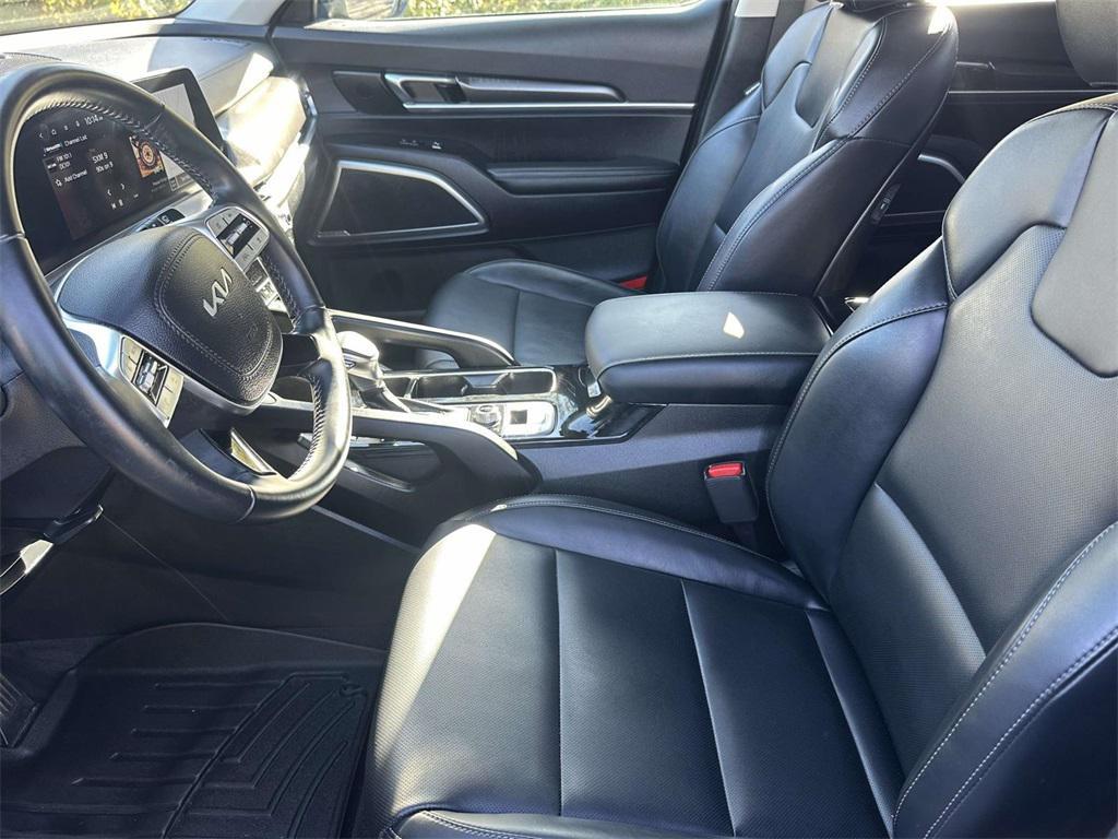 used 2024 Kia Telluride car, priced at $33,175