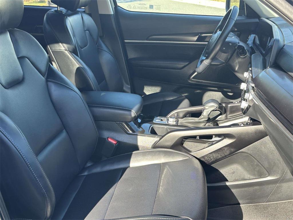 used 2024 Kia Telluride car, priced at $33,175