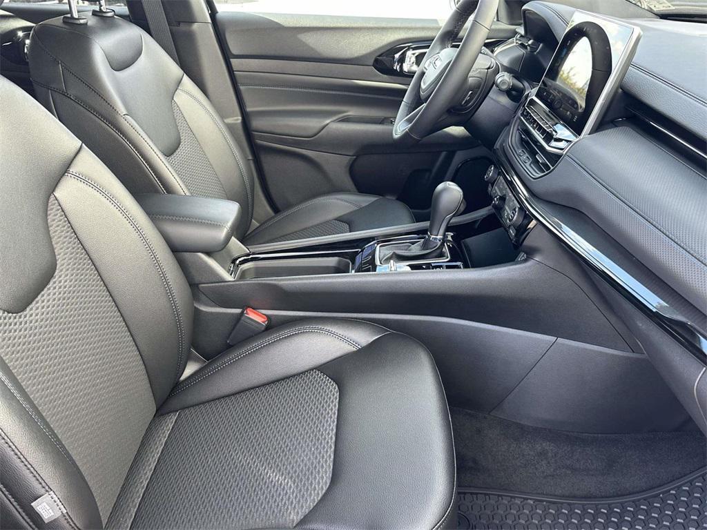 new 2026 Jeep Compass car, priced at $29,625