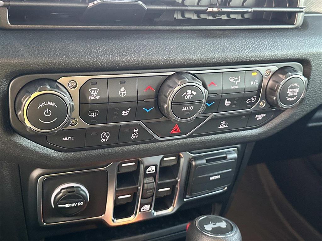 new 2026 Jeep Wrangler car, priced at $44,305