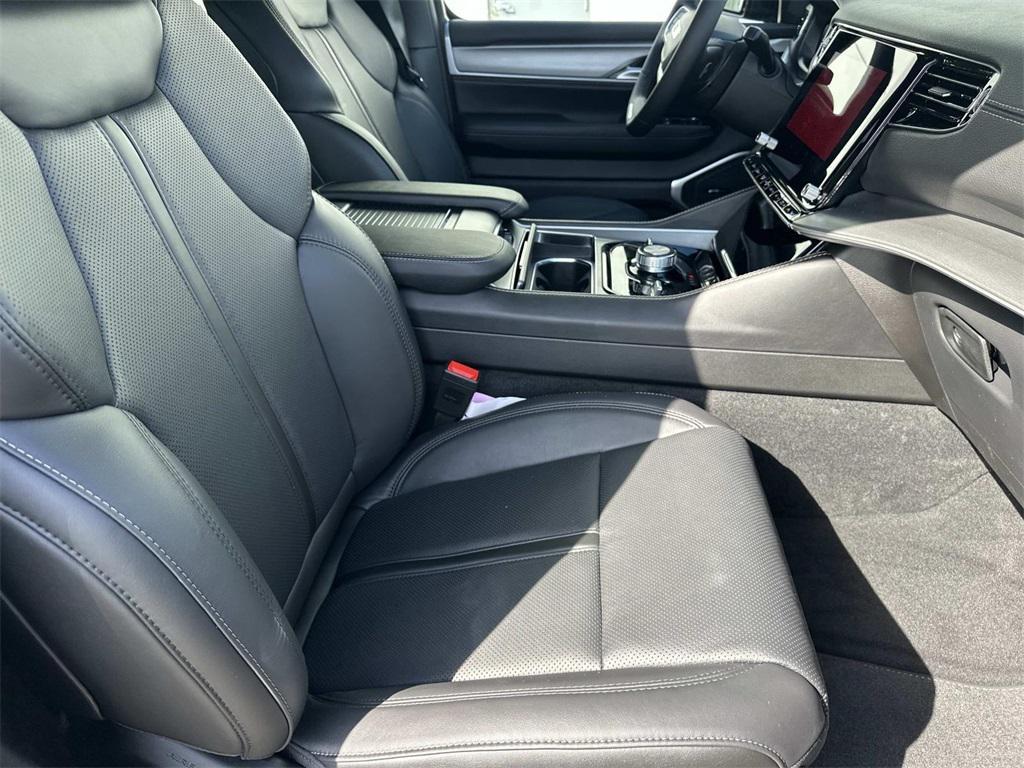 new 2025 Jeep Wagoneer car, priced at $66,905