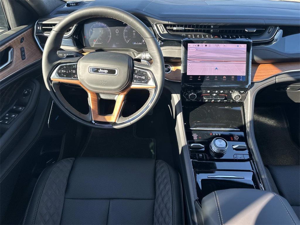 new 2025 Jeep Grand Cherokee L car, priced at $63,424