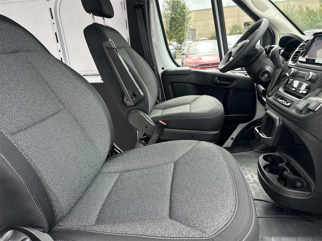 new 2025 Ram ProMaster 2500 car, priced at $44,679