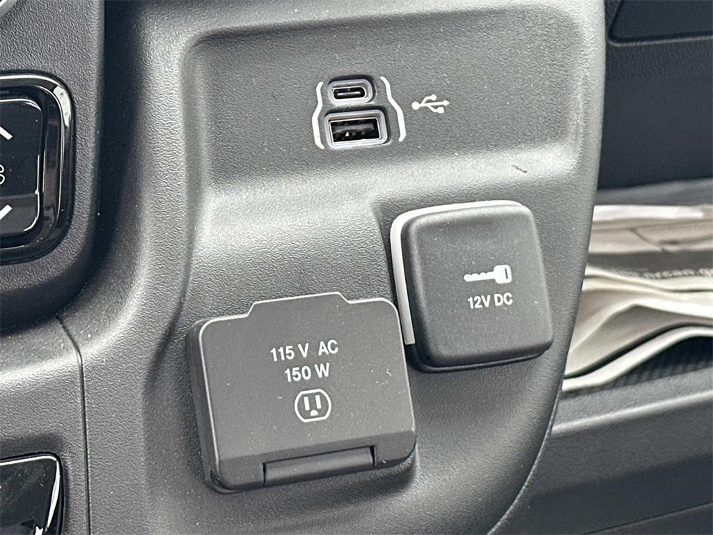 new 2025 Ram ProMaster 2500 car, priced at $44,679