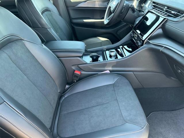 new 2025 Jeep Grand Cherokee L car, priced at $43,222