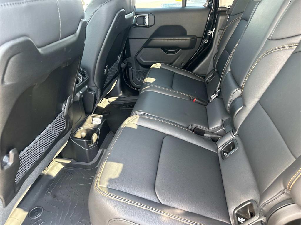 new 2025 Jeep Gladiator car, priced at $46,230