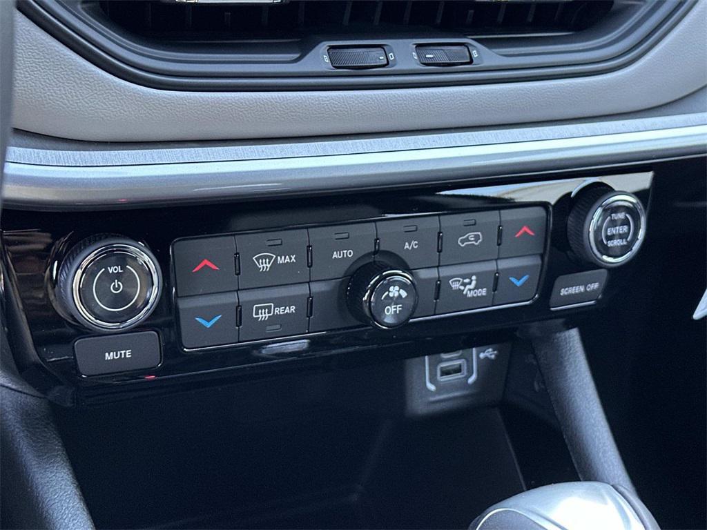 new 2026 Jeep Compass car, priced at $29,005