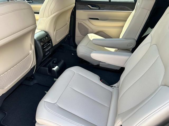 new 2025 Jeep Grand Cherokee L car, priced at $48,815