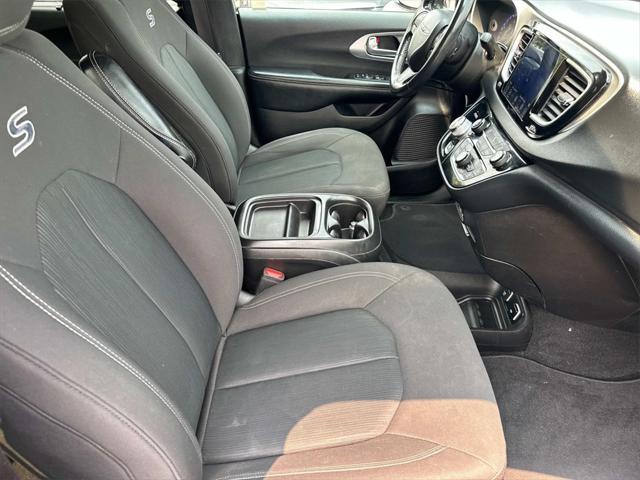 used 2020 Chrysler Pacifica car, priced at $18,000