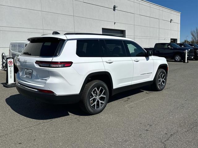 new 2025 Jeep Grand Cherokee L car, priced at $48,221