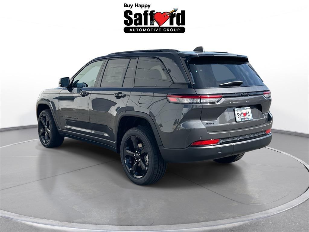 new 2025 Jeep Grand Cherokee car, priced at $40,055