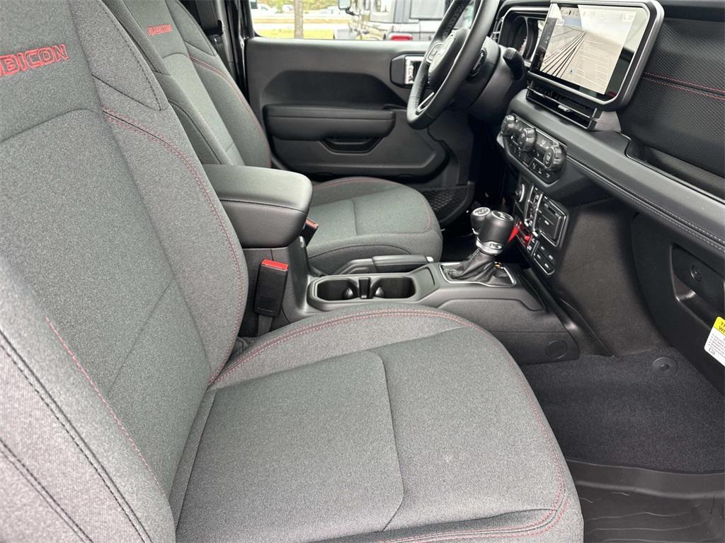 new 2025 Jeep Wrangler car, priced at $54,405