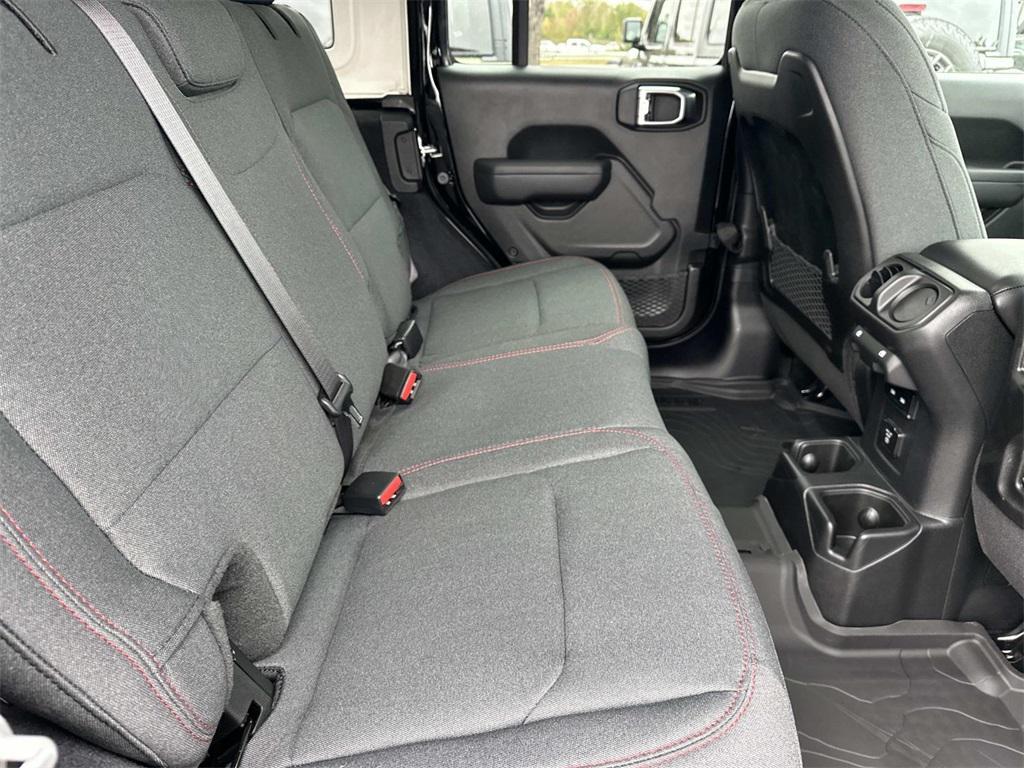 new 2025 Jeep Wrangler car, priced at $54,405