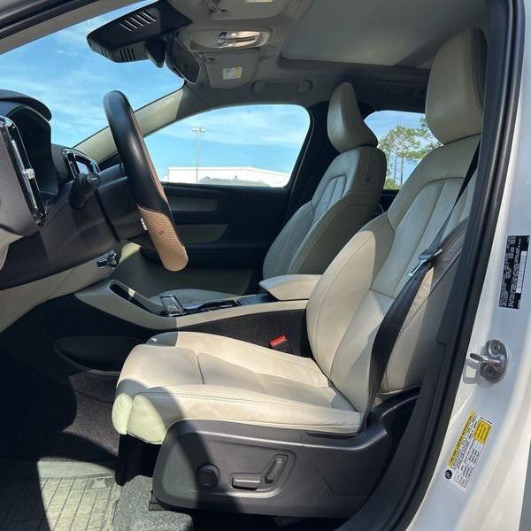 used 2023 Volvo XC40 car, priced at $36,625