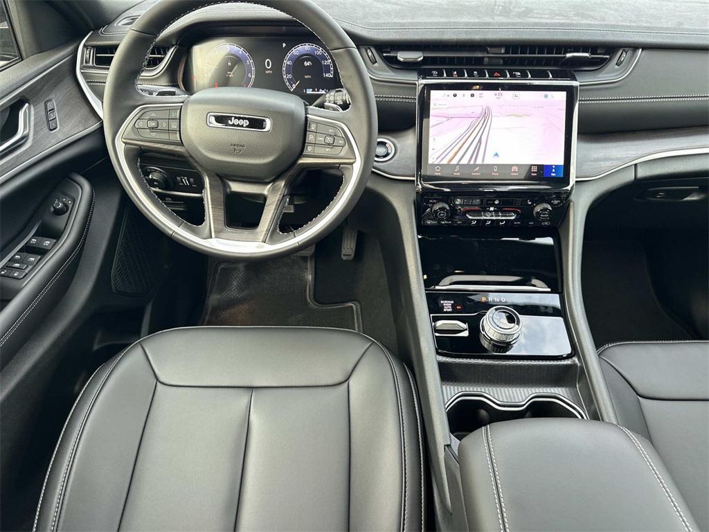 new 2025 Jeep Grand Cherokee L car, priced at $46,005