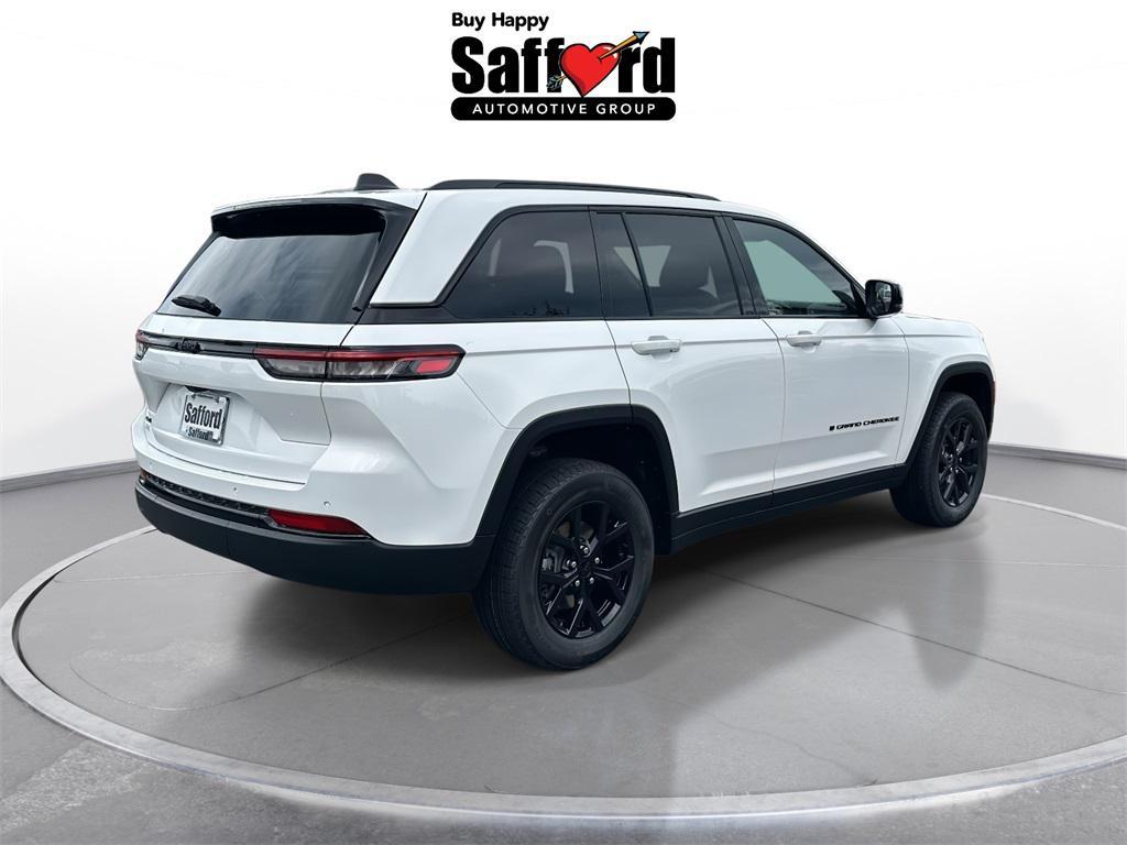 new 2025 Jeep Grand Cherokee car, priced at $36,924