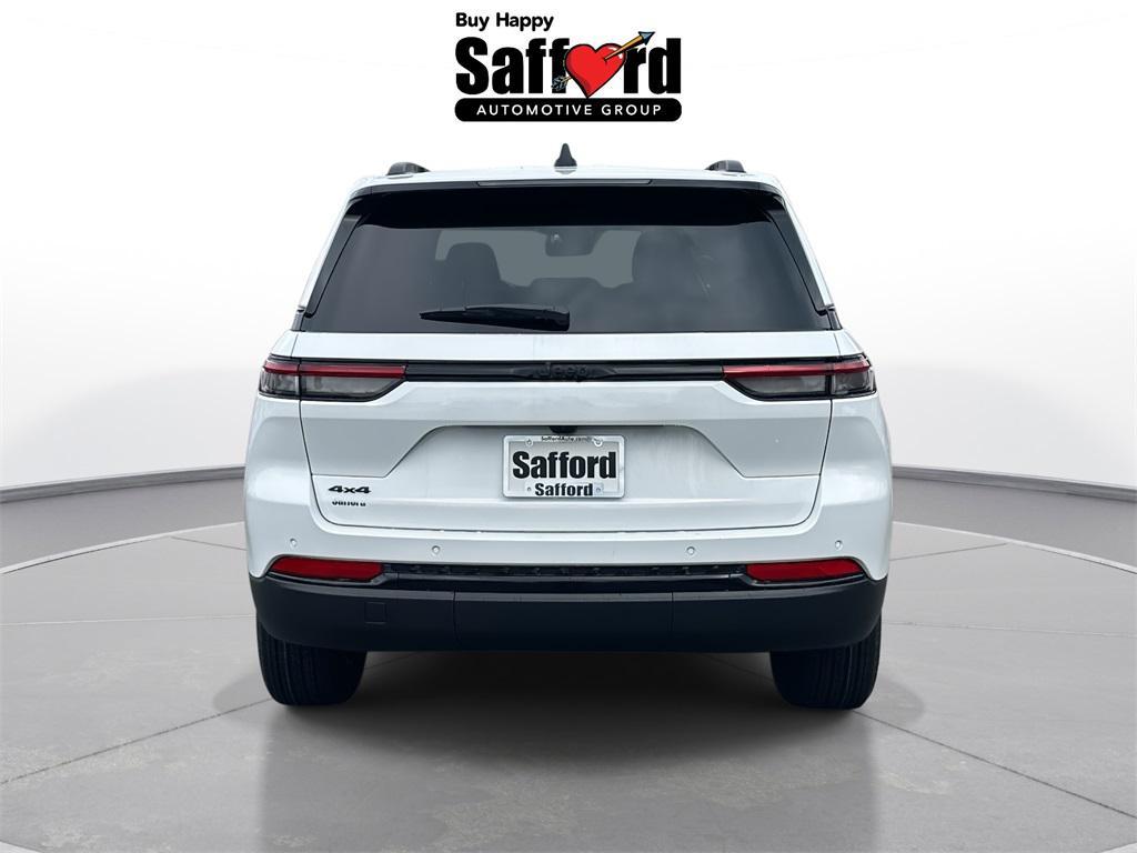 new 2025 Jeep Grand Cherokee car, priced at $36,924