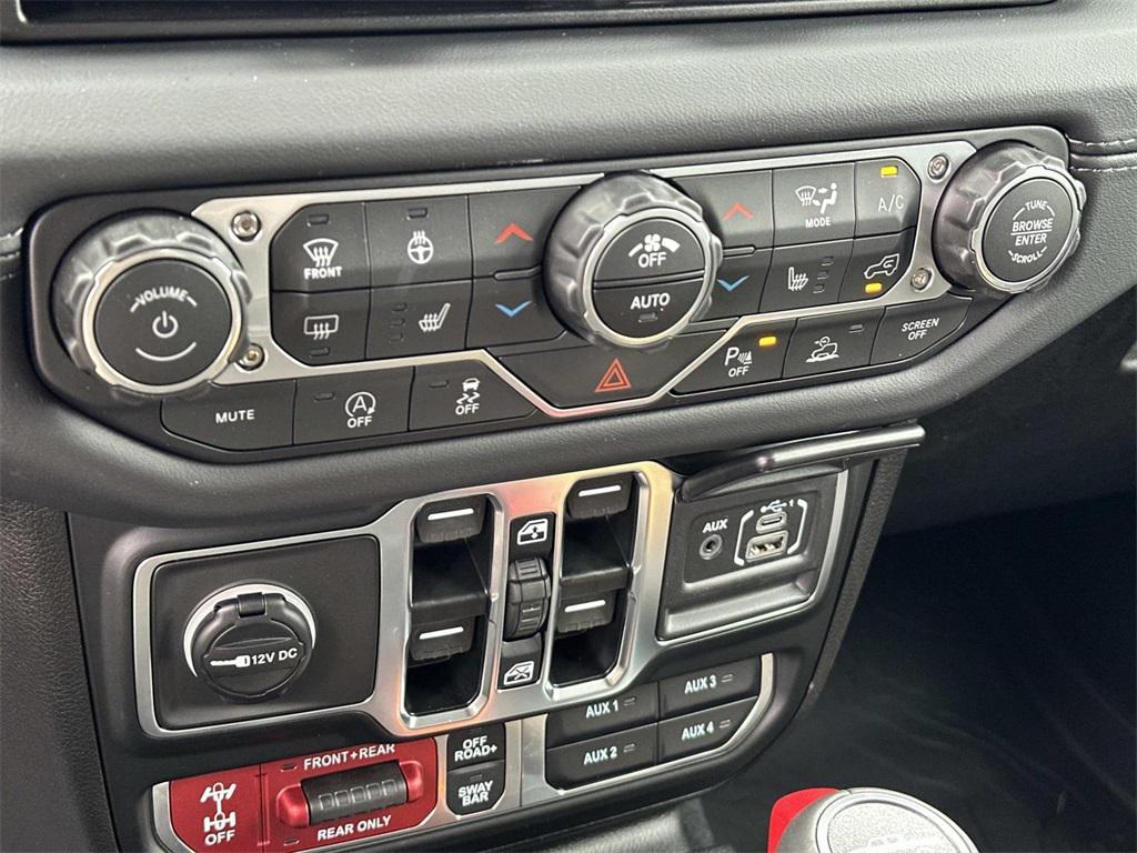 new 2025 Jeep Gladiator car, priced at $51,505