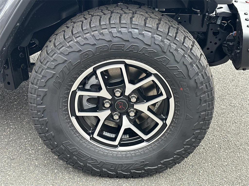 new 2025 Jeep Gladiator car, priced at $51,505