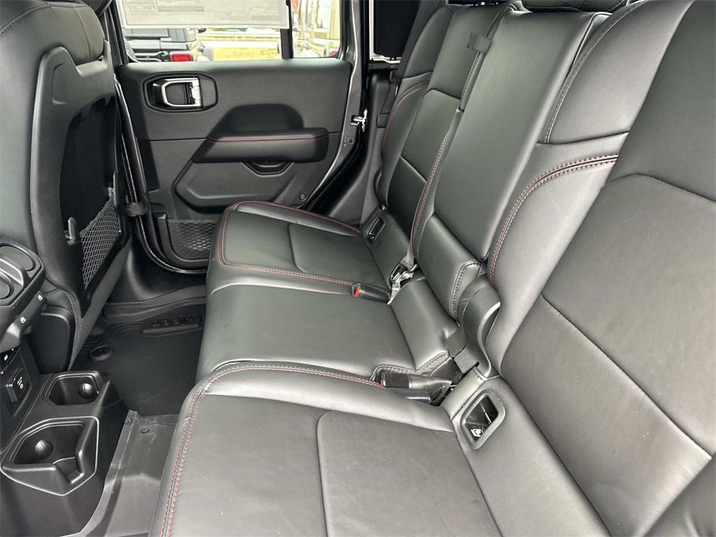 new 2025 Jeep Gladiator car, priced at $51,505