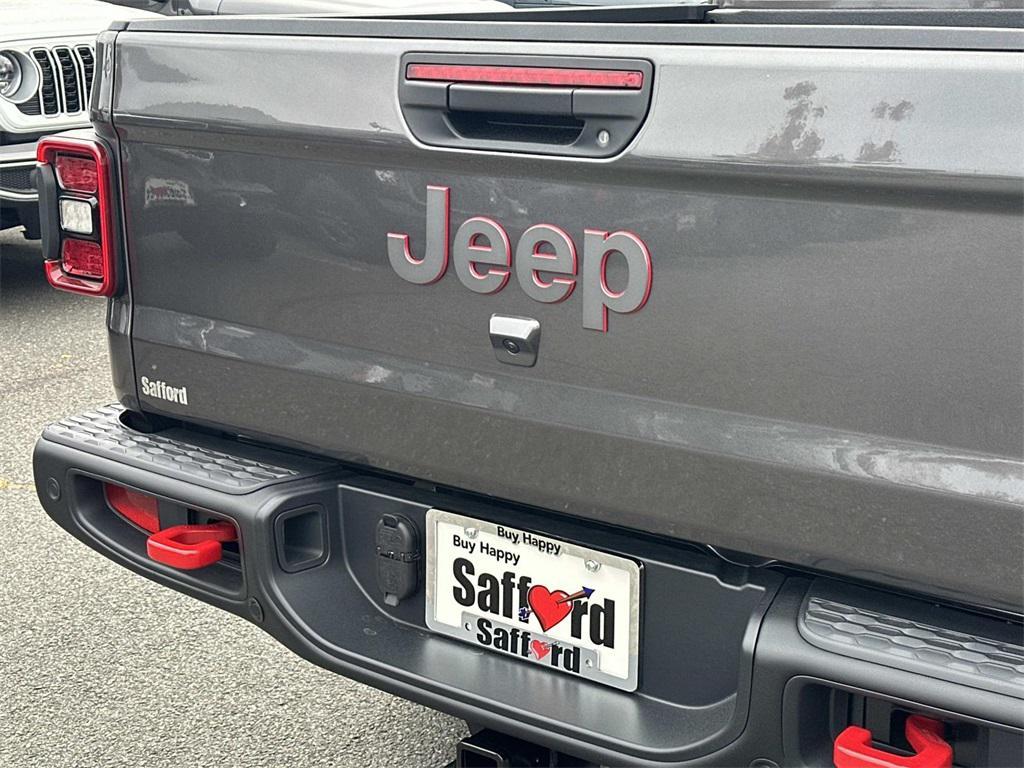 new 2025 Jeep Gladiator car, priced at $51,505